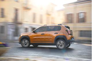 FIAT Grande Panda Hybrid 110Ps 